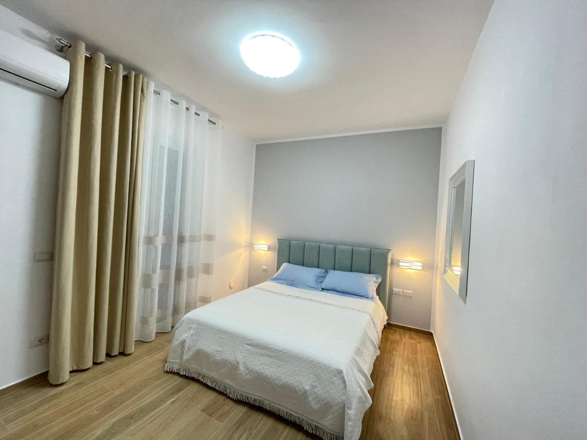 Appartamento A casa di Alice Orikum Esterno foto