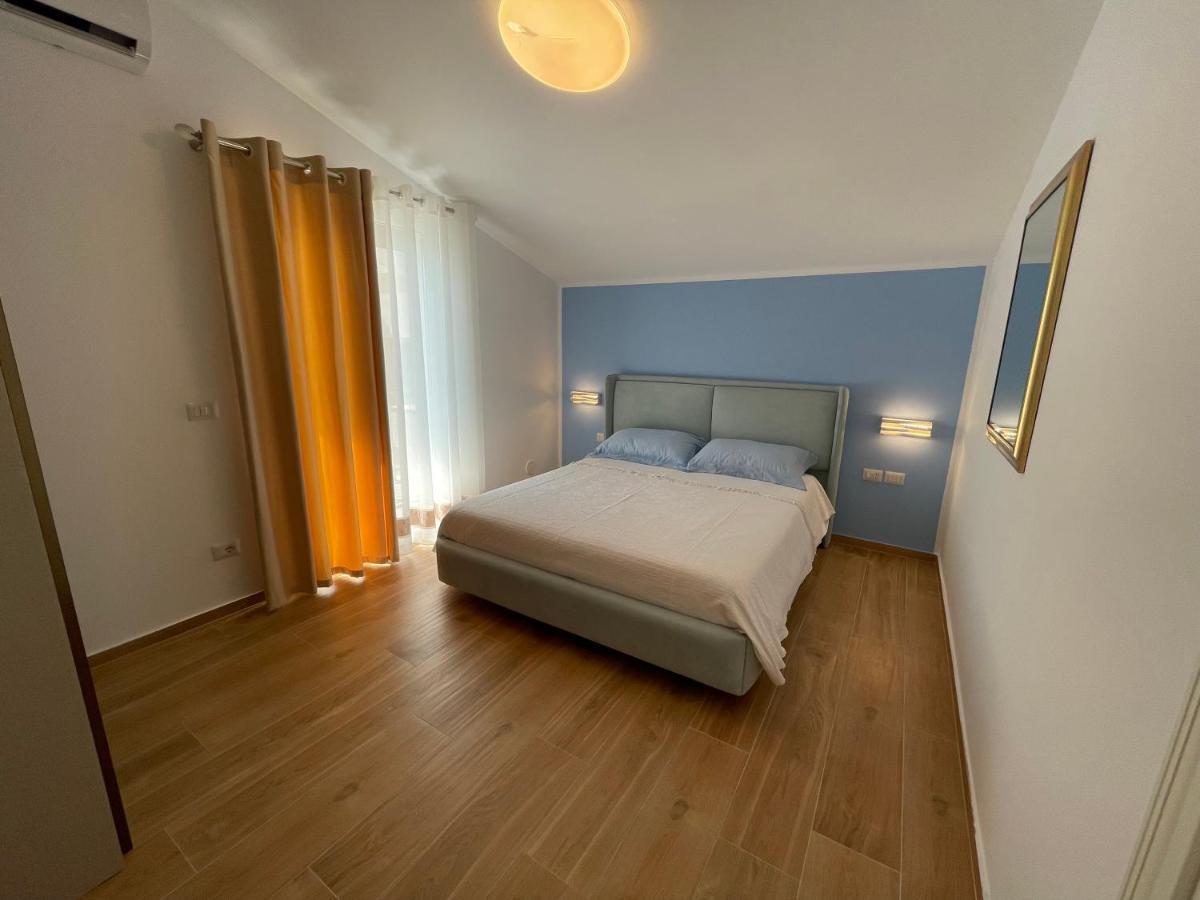Appartamento A casa di Alice Orikum Esterno foto