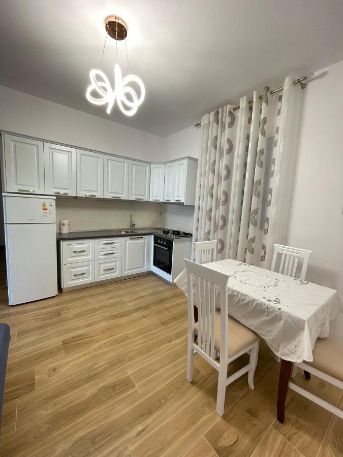 Appartamento A casa di Alice Orikum Esterno foto