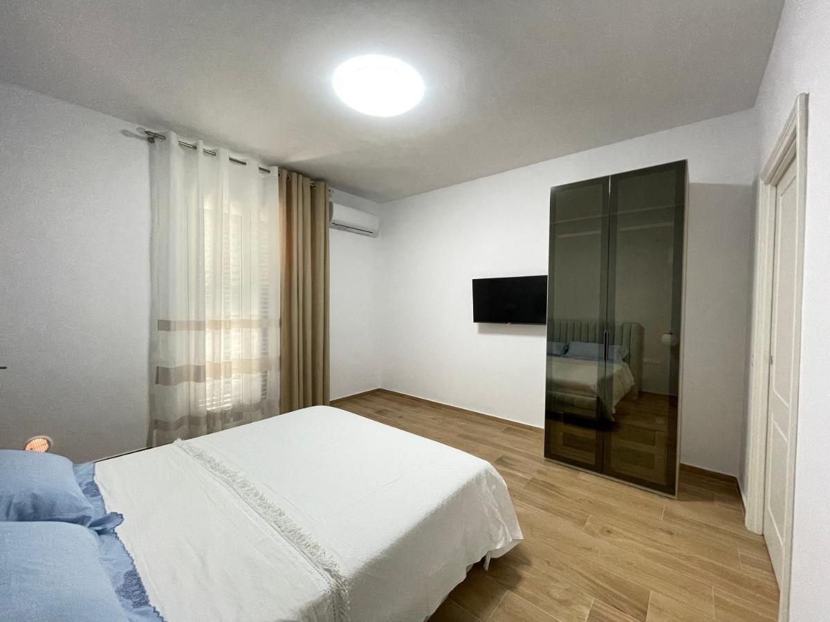 Appartamento A casa di Alice Orikum Esterno foto