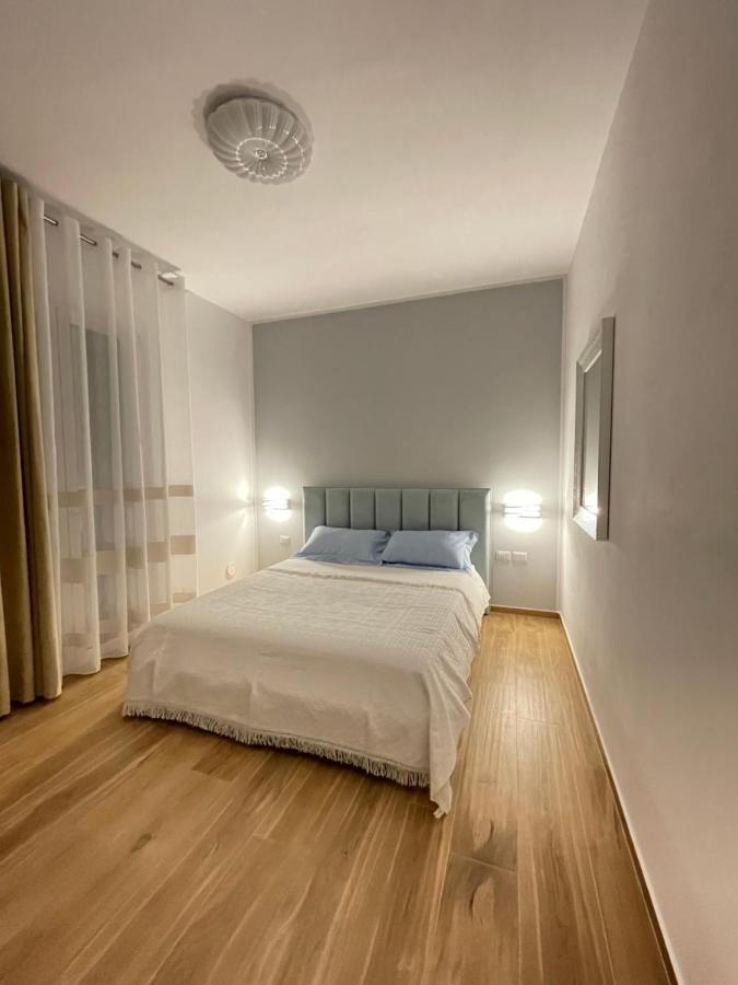 Appartamento A casa di Alice Orikum Esterno foto
