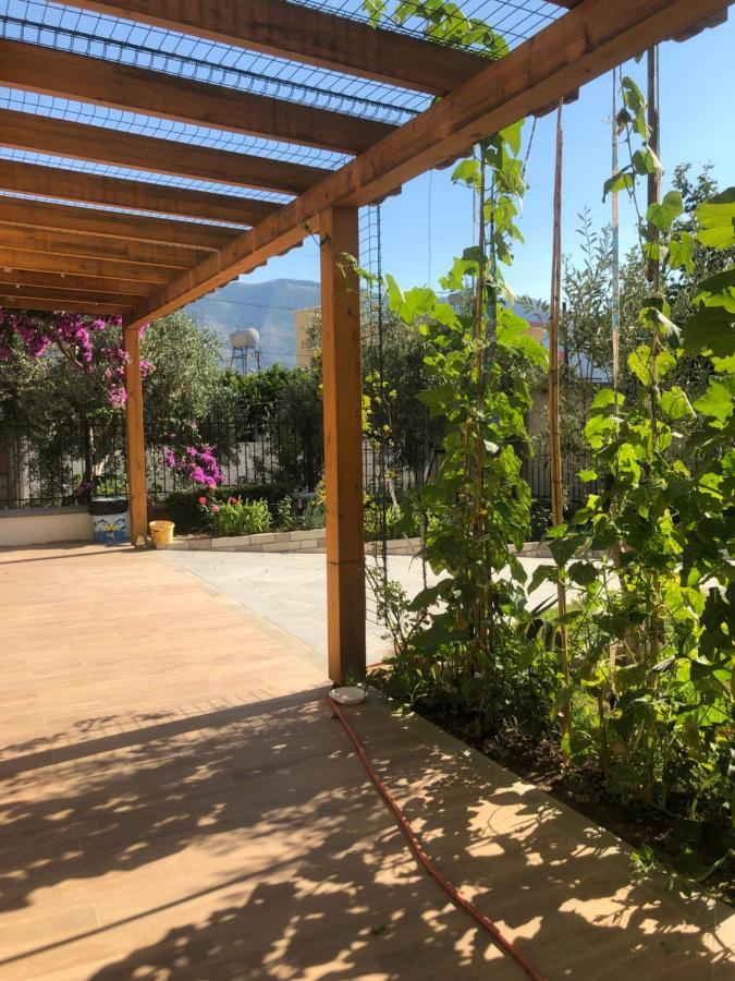 Appartamento A casa di Alice Orikum Esterno foto
